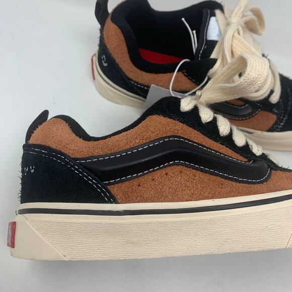 NWT! Vans x Disney 100th Anniversary Knu Skool 'Scar' Shoes Womens Size 6 - Picture 4 of 12